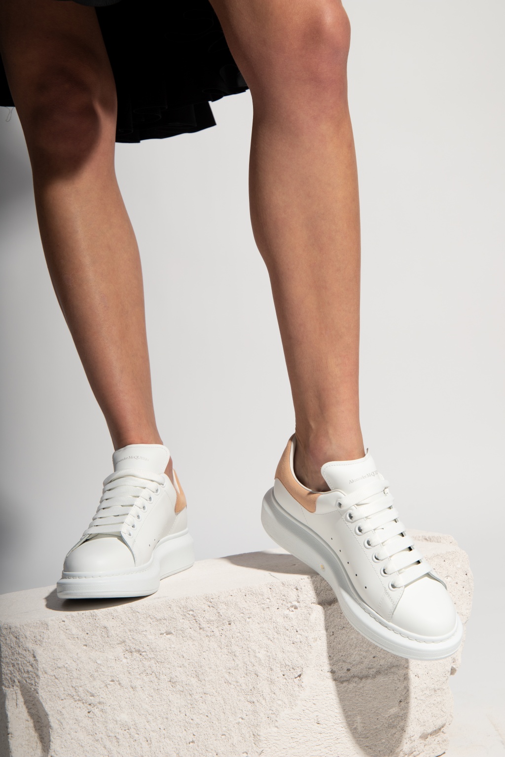 Alexander McQueen Sneakers with logo | Women's Shoes | IicfShops